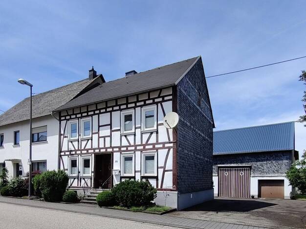 Bauernhaus zum Kauf provisionsfrei 495.000 € 14 Zimmer 280 m² 4.650 m² Grundstück Peterswald Peterswald-Löffelscheid 56858