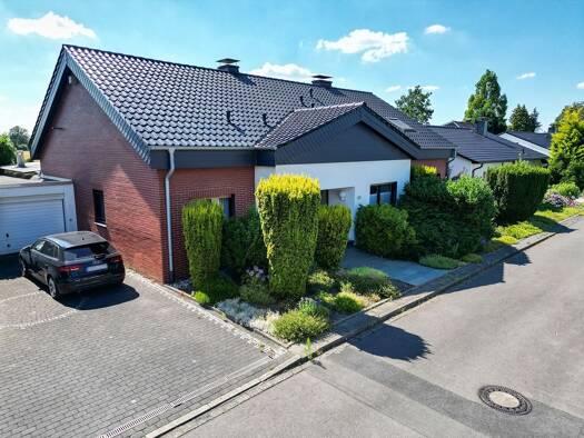 Einfamilienhaus zum Kauf 649.000 € 5 Zimmer 279 m² 1.200 m² Grundstück frei ab 01.09.2026 Königsborn Unna 59425