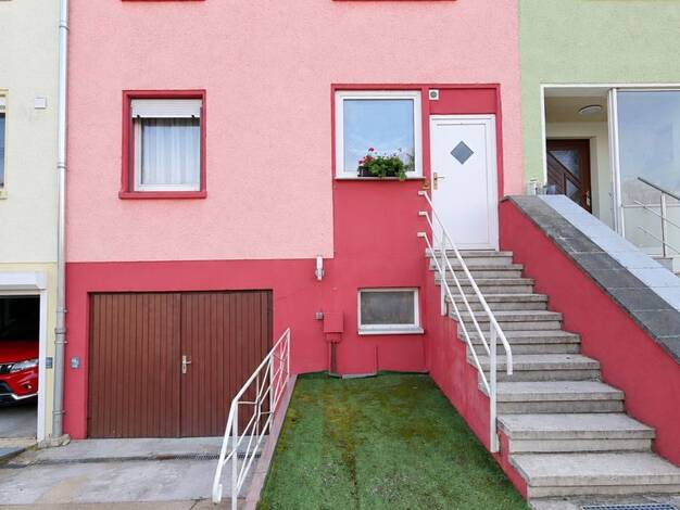 Reihenmittelhaus zum Kauf 75.000 € 6 Zimmer 120 m² Lauterbach Stolpen 01833