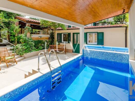 Haus zum Kauf 1.690.000 € 6 Zimmer 192 m² Split 0