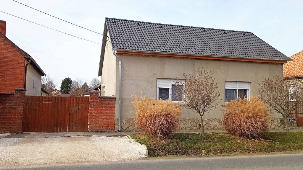 Einfamilienhaus zum Kauf 127.500 € 4 Zimmer 116 m² 1.426 m² Grundstück Marcali