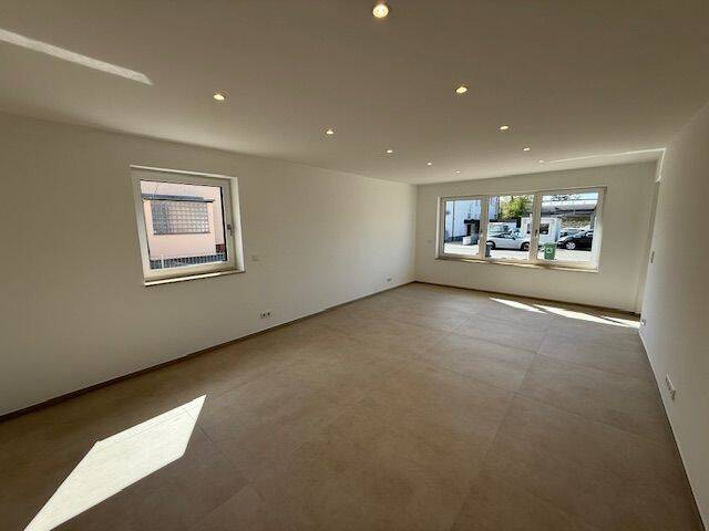 Erstbezug nach Renovierung, 3-Zi-ETW mit Balkon, Garten (ca. 170 m²), FBHZ, 1.OG, 2 Stellplätze, 91058 Erlangen-Eltersdorf – Erlangen – Vorschaubild 5