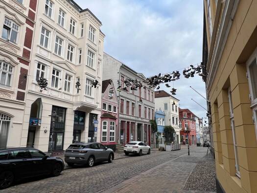 Wohnung zur Miete 680 € 2 Zimmer 68 m² Geschoss 2/4 frei ab sofort Altstadt Flensburg 24939
