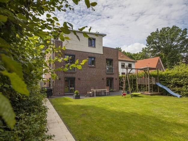 Einfamilienhaus zur Miete 3.780 € 6 Zimmer 210 m² 400 m² Grundstück Niendorf Eimsbüttel 22453