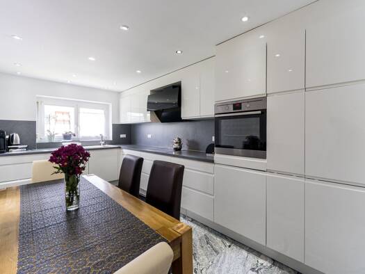 Wohnung zum Kauf 255.000 € 3 Zimmer 87,4 m² 3. Geschoss frei ab sofort Oberlauchringen Lauchringen 79761