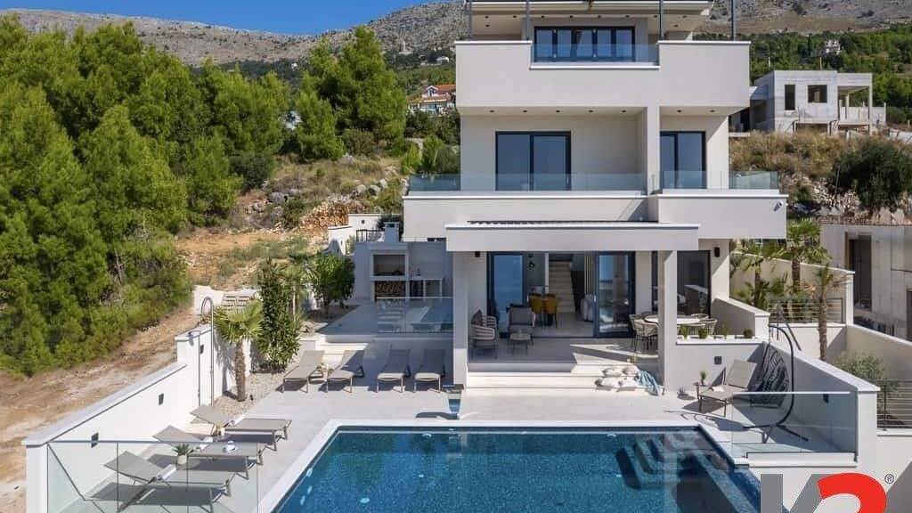 Haus zum Kauf 1.890.000 € 5 Zimmer 303 m² Podstrana 0