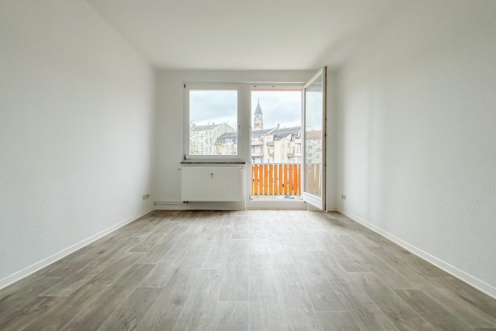 Wohnung zur Miete 299 € 3 Zimmer 57,8 m²<br/>Wohnfläche 3.<br/>Geschoss Haselbrunner Straße 85 Haselbrunn Plauen 08525