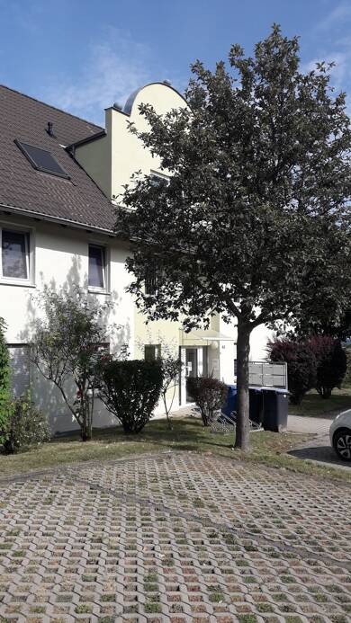 Wohnung zur Miete 680 € 3 Zimmer 79,1 m² EG frei ab sofort Schönburg Schönburg 06618