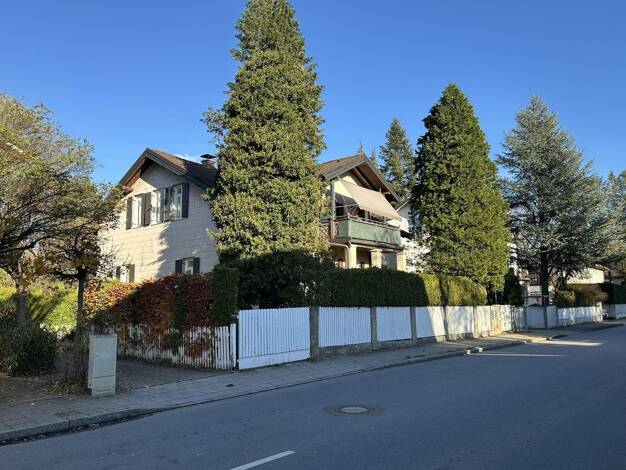 Mehrfamilienhaus zum Kauf provisionsfrei 1.495.000 € 12 Zimmer 280 m² 731 m² Grundstück Planegg 82152