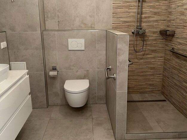 Wohnung zur Miete 899 € 2 Zimmer 71 m² 1. Geschoss Stadtmitte Mönchengladbach 41061