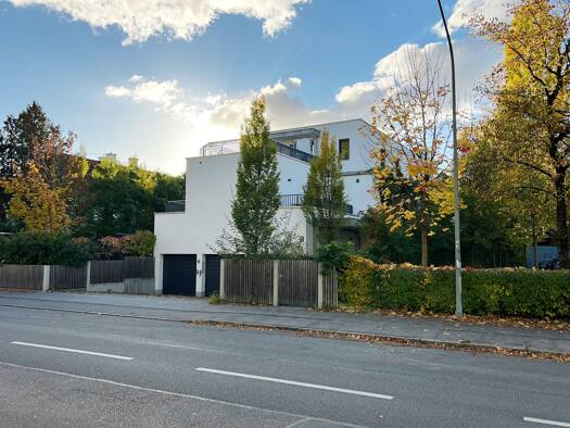 Mehrfamilienhaus zum Kauf als Kapitalanlage geeignet 616,5 m² 703 m² Grundstück Bogenhausen München 81927