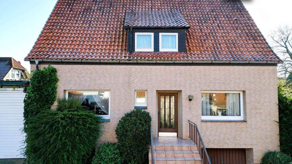 Einfamilienhaus zum Kauf 259.000 € 10 Zimmer 195,6 m² 1.260 m² Grundstück Gesmold Melle 49326