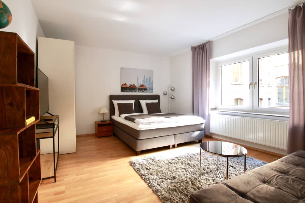 Wohnung zur Miete Wohnen auf Zeit 2.289 € 1 Zimmer 36 m²<br/>Wohnfläche ab sofort<br/>Verfügbarkeit Roonstraße Neustadt - Süd Köln 50674