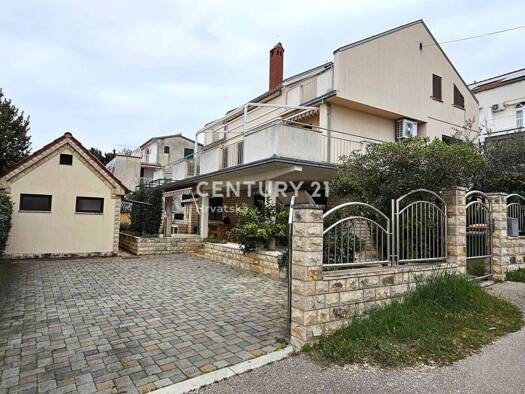 Einfamilienhaus zum Kauf 926.500 € 6 Zimmer 300 m² Sveti Filip i Jakov 23207