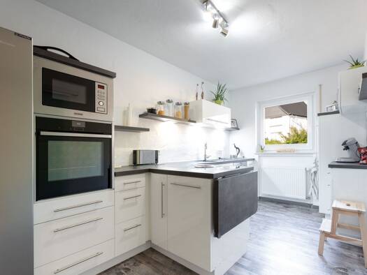 Einfamilienhaus zum Kauf 299.900 € 7 Zimmer 193 m² 532 m² Grundstück Hirschberg Warstein 59581