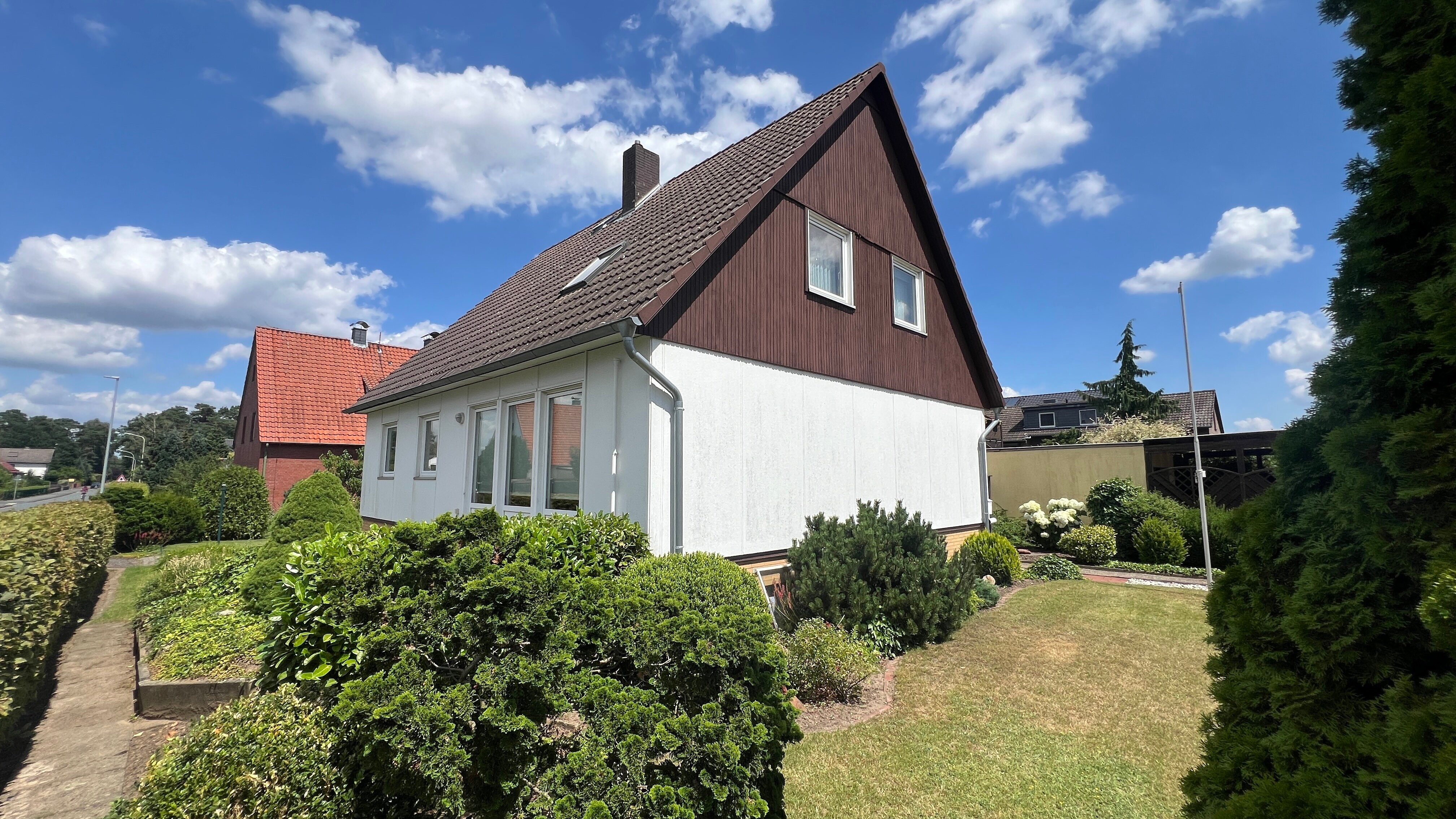 Einfamilienhaus zum Kauf 265.000 € 6 Zimmer 140 m²<br/>Wohnfläche 580 m²<br/>Grundstück Großenheidorn Wunstorf 31515