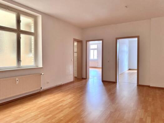 WG-Zimmer zur Miete 726 € 4 Zimmer 132 m² 3. Geschoss frei ab sofort Markt 9 Mittweida 09648
