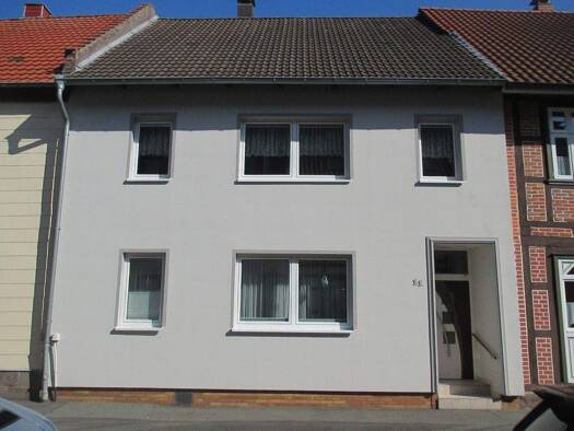 Reihenmittelhaus zum Kauf 220.000 € 7 Zimmer 200 m² 360 m² Grundstück frei ab 01.06.2026 Immenstraße 11 Dransfeld 37127