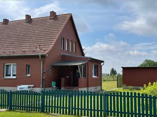 Doppelhaushälfte zum Kauf 165.000 € 3 Zimmer 76 m² 862 m² Grundstück frei ab sofort Kaffeeberg 7 Mistorf Mistorf 18276