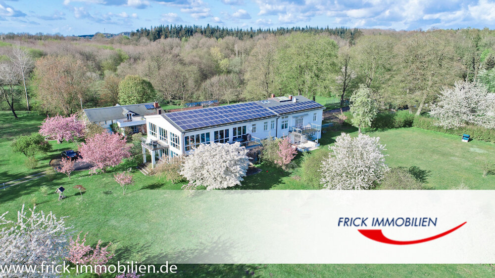 Herrenhaus zum Kauf 2.490.000 € 12 Zimmer 761 m²<br/>Wohnfläche 191.175 m²<br/>Grundstück Pansdorf Ratekau 23689