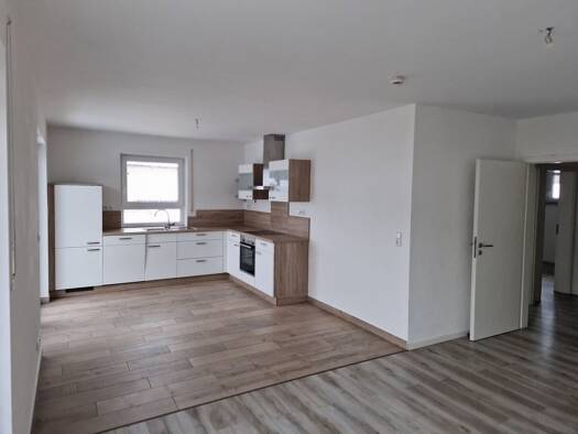Wohnung zur Miete 690 € 3 Zimmer 72 m² Geschoss 1/2 frei ab 01.11.2026 Köttmannsdorf Hirschaid 96114