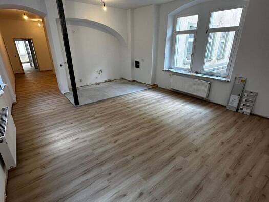 Wohnung zur Miete 893 € 5 Zimmer 119 m² 1. Geschoss frei ab sofort Innenstadt Gera 07545