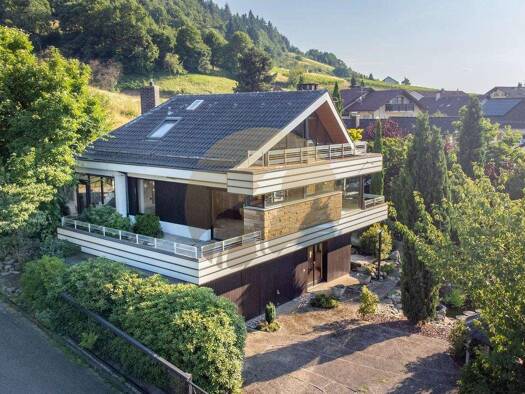 Einfamilienhaus zum Kauf 650.000 € 8 Zimmer 346,7 m² 1.009 m² Grundstück Neuweier Baden-Baden 76534