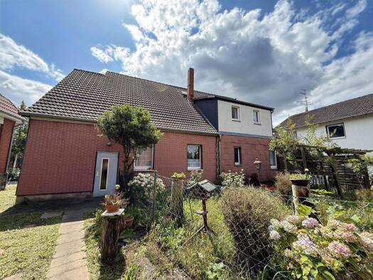 Einfamilienhaus zum Kauf 169.000 € 7 Zimmer 170 m² 611 m² Grundstück Groß Munzel Barsinghausen 30890