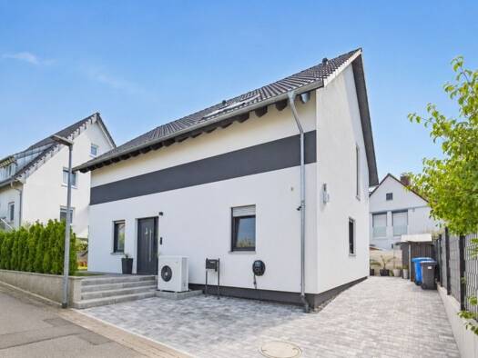 Einfamilienhaus zum Kauf 629.000 € 5 Zimmer 144,6 m² 270 m² Grundstück frei ab 01.03.2027 Cleebronn 74389