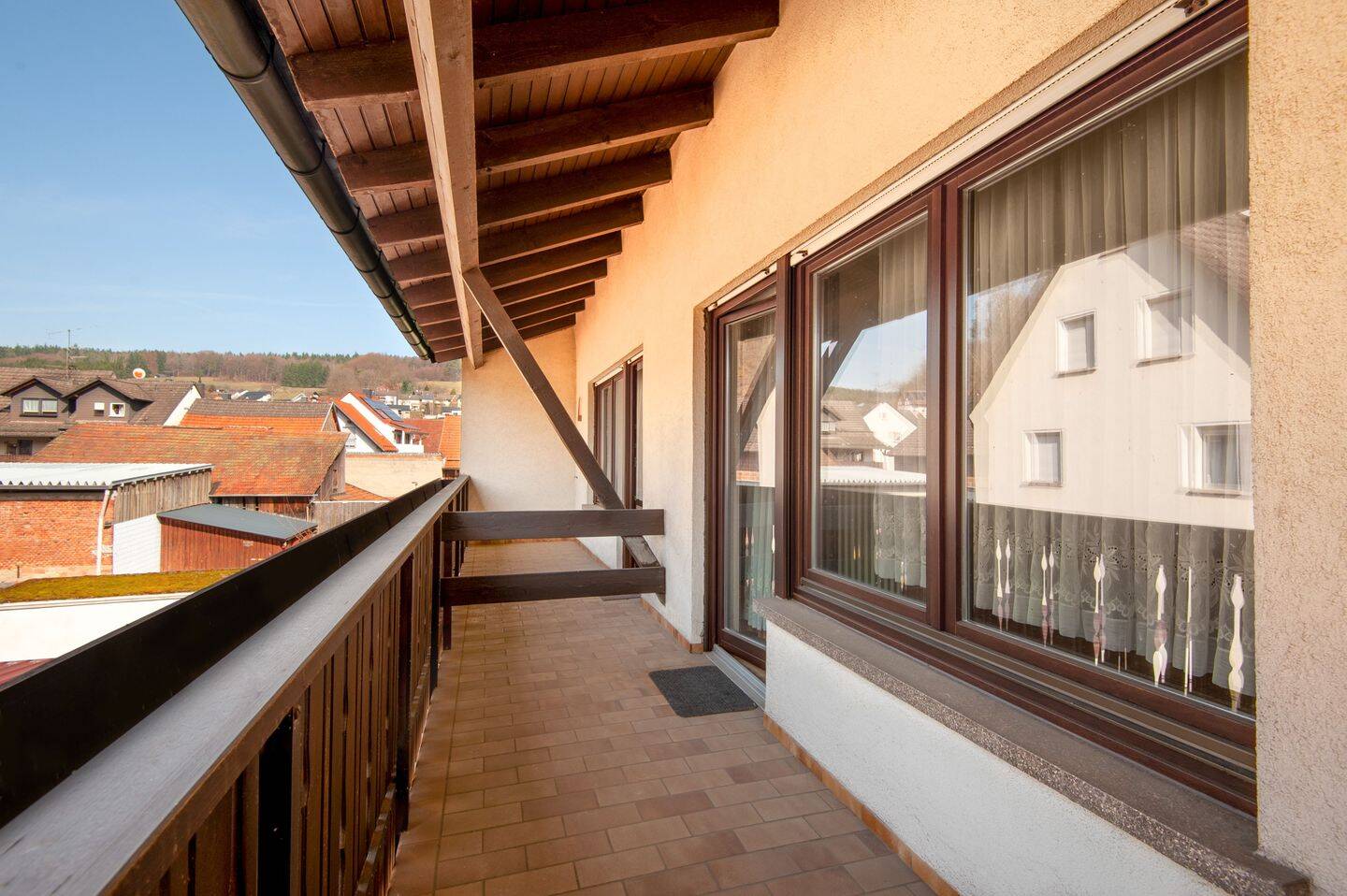 Immobilie in Heigenbrücken - Großzügiges Haus mit viel Potenzial – ideal für Familien oder Mehrgenerationenwohnen - Bild 1