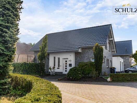 Einfamilienhaus zur Miete 1.400 € 5 Zimmer 124 m² 369 m² Grundstück frei ab 15.11.2026 Cloppenburg Cloppenburg 49661
