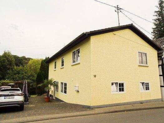 Mehrfamilienhaus zum Kauf 430.000 € 7 Zimmer 173 m² 2.316 m² Grundstück frei ab sofort Talstraße 18 Lanzenbach Hennef (Sieg) 53773