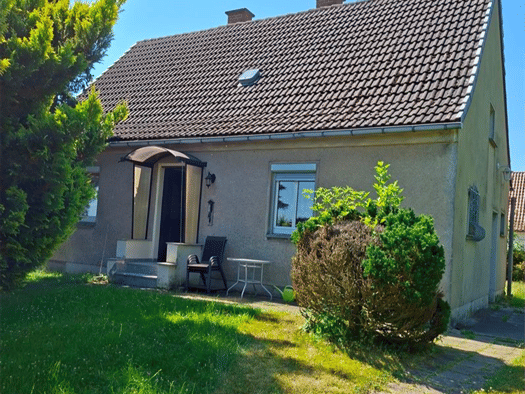 Einfamilienhaus zum Kauf 70.000 € 4 Zimmer 92,5 m² 828 m² Grundstück frei ab 01.09.2026 Wingendorf Oederan 09569