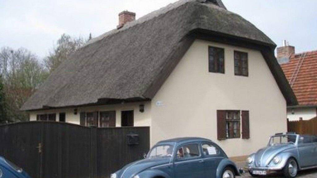 Einfamilienhaus zum Kauf provisionsfrei 659.000 € 9 Zimmer 220 m² 1.585 m² Grundstück Dorfstrasse 2-3 Krummin 17440