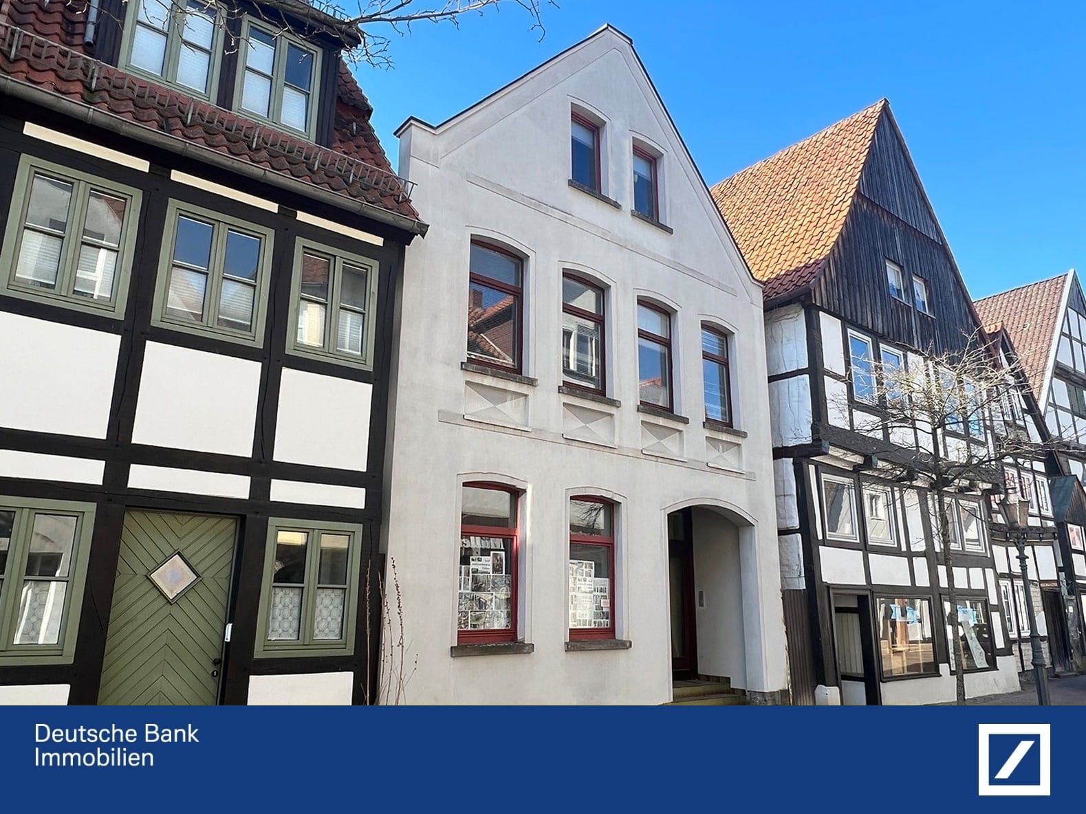 Mehrfamilienhaus zum Kauf 225.000 € 11 Zimmer 249 m²<br/>Wohnfläche 352 m²<br/>Grundstück Rinteln Rinteln 31737