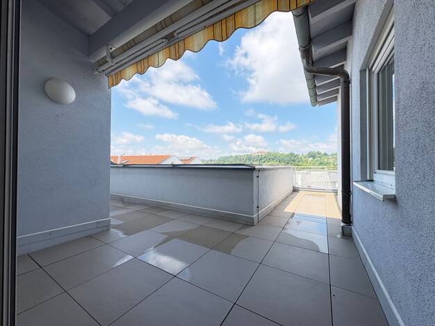 Penthouse zum Kauf 285.000 € 4 Zimmer 111 m² frei ab sofort Vilshofen 94474