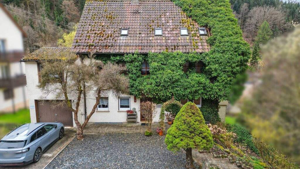 Haus zum Kauf 519.000 € 9 Zimmer 345 m² 632 m² Grundstück Höfen 75339