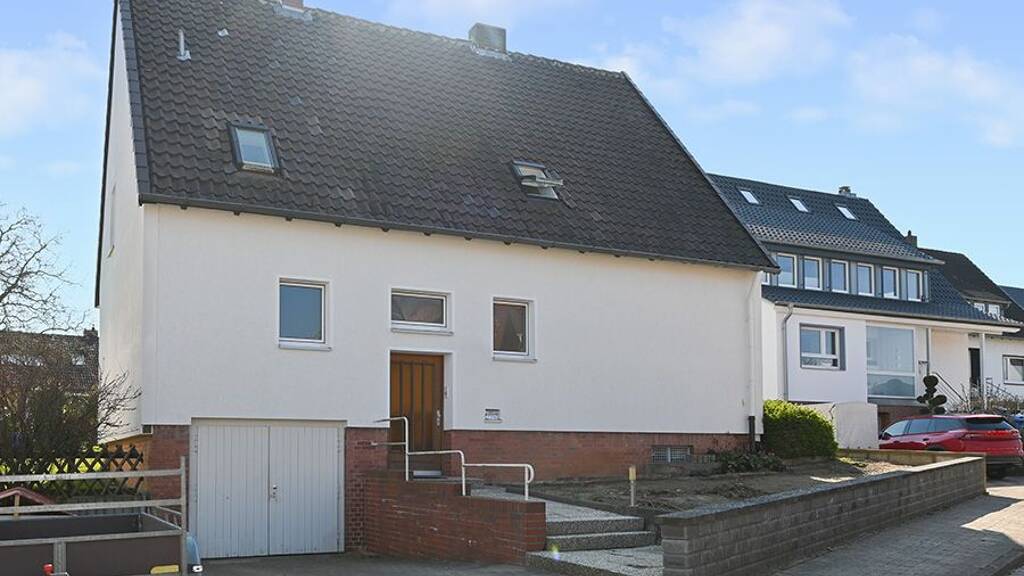 Einfamilienhaus zum Kauf 295.000 € 6 Zimmer 149 m² 705 m² Grundstück Barienrode Diekholzen 31199