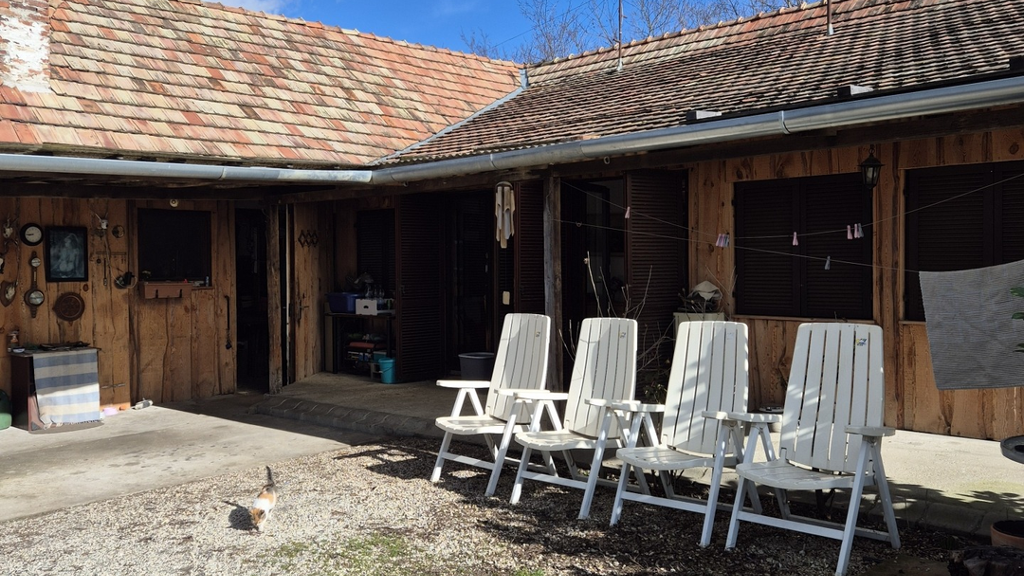 Bauernhaus zum Kauf provisionsfrei 177.500 € 3,5 Zimmer 95 m² 2.404 m² Grundstück frei ab sofort Nemesbük 8371