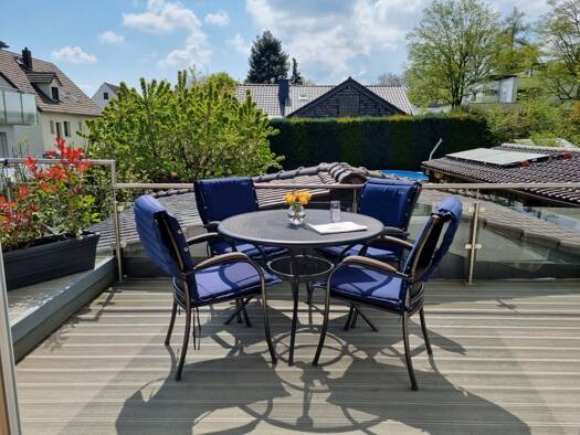 Wohnung zur Miete Wohnen auf Zeit 1.500 € 89 m² frei ab sofort Kassel 34132