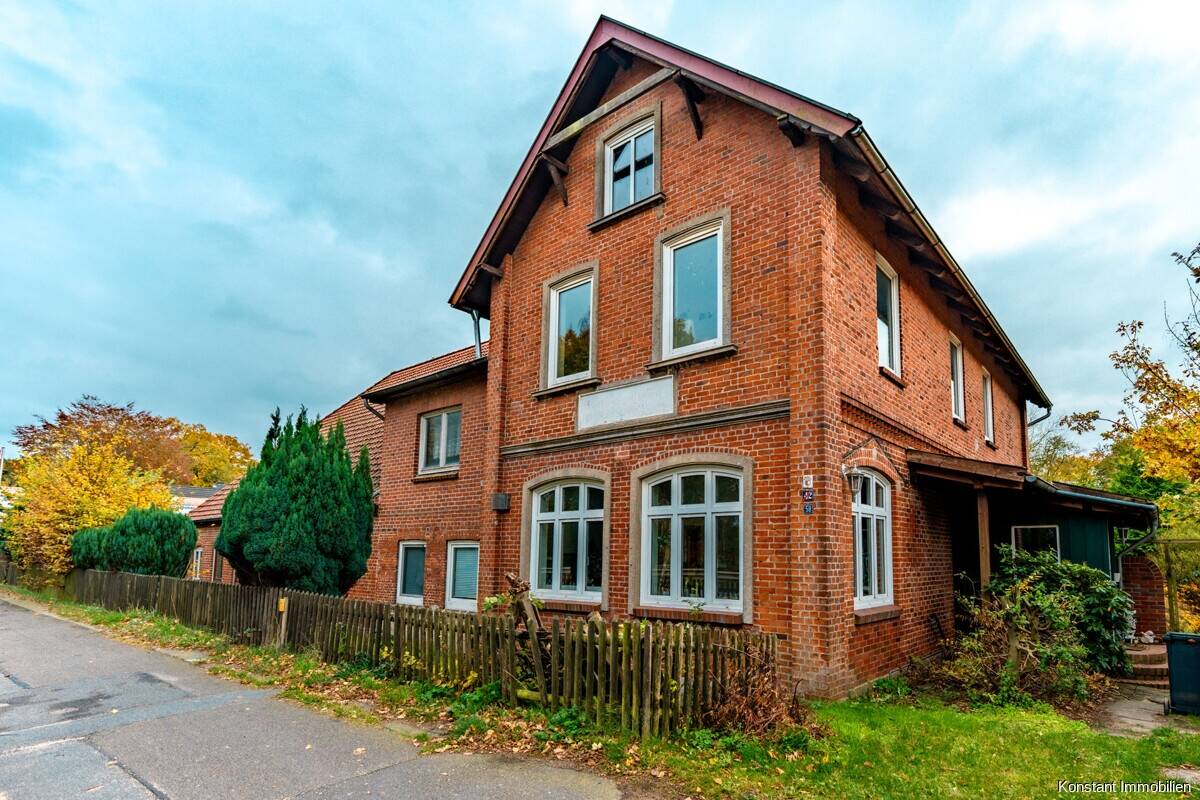 Immobilie in Quickborn - Reduziert! Charmantes Einfamilienhaus mit Entwicklungspotenzial in zentraler Lage von Quickborn - Bild 0