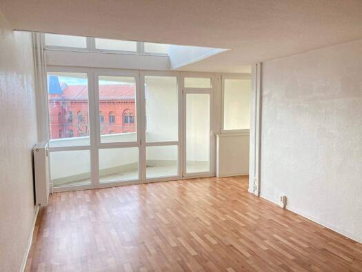 Maisonette zur Miete 631 € 4 Zimmer 108,8 m² 6. Geschoss Willy-Lohmann-Straße 26 Innenstadt Dessau-Roßlau 06844