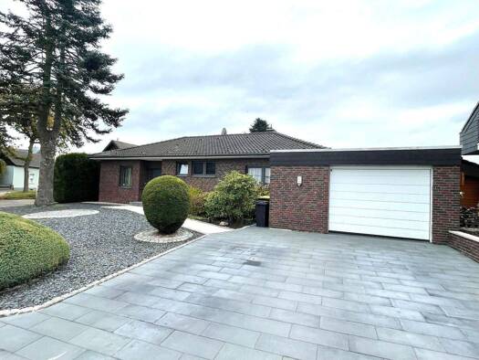 Bungalow zum Kauf 786.000 € 6 Zimmer 268 m² 969 m² Grundstück Buchholz Mönchengladbach 41189