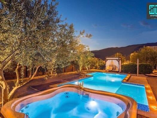 Haus zum Kauf 1.800.000 € 8 Zimmer 400 m² 973 m² Grundstück Strožanac Donji