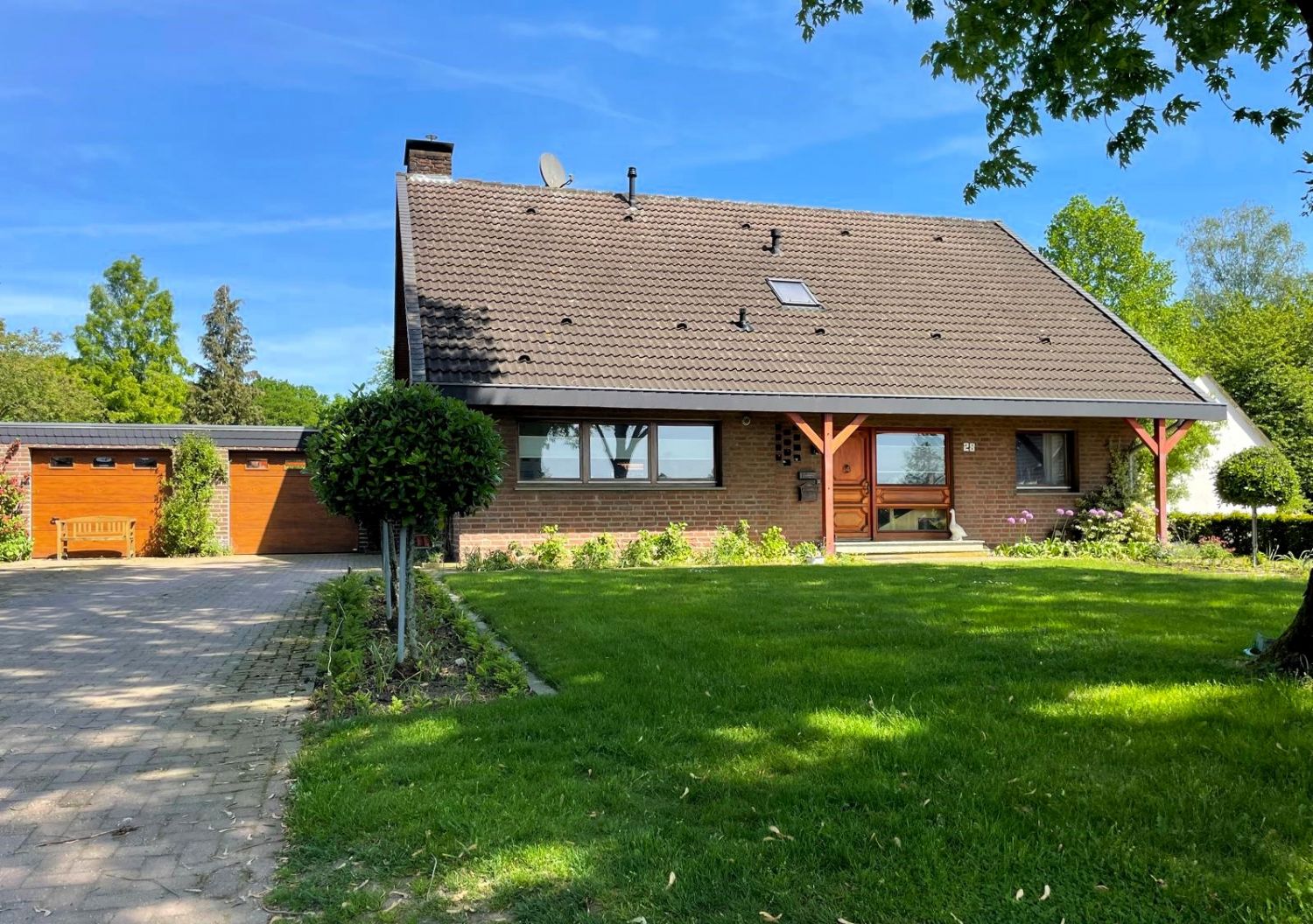 Mehrfamilienhaus zum Kauf 550.000 € 7 Zimmer 190 m²<br/>Wohnfläche 1.133 m²<br/>Grundstück Nierswalde Goch-Nierswalde 47574