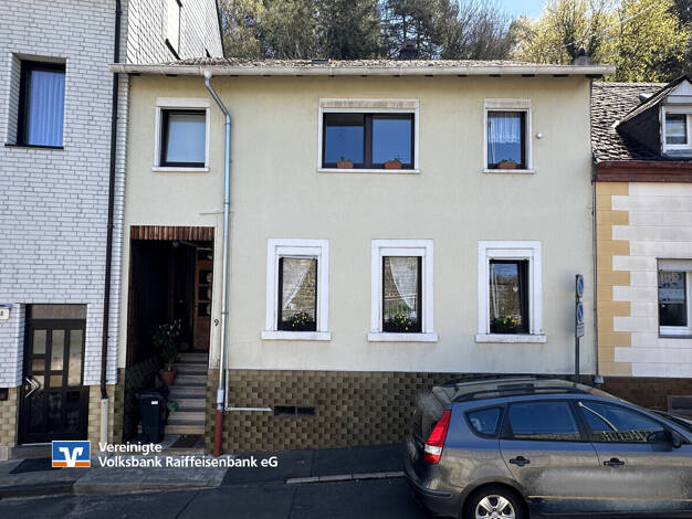 Reihenmittelhaus zum Kauf 122.000 € 5 Zimmer 112 m² 115 m² Grundstück Idar-Oberstein 55743
