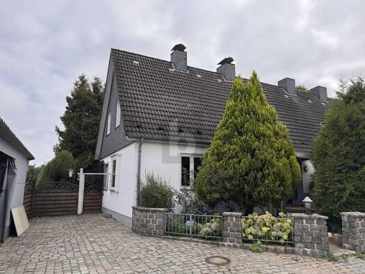 Doppelhaushälfte zum Kauf 395.000 € 5 Zimmer 95 m² 812 m² Grundstück St. Jürgen Lübeck 23560