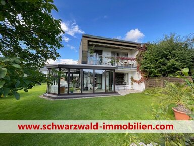 Doppelhaushälfte zur Miete 1.600 € 6 Zimmer 160 m² 625 m² Grundstück frei ab 01.02.2025 Titisee Titisee-Neustadt 79822