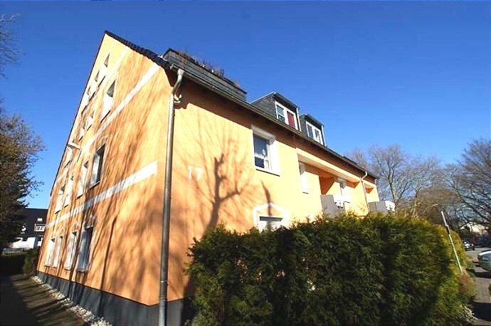 Wohnung zur Miete 600 € 3 Zimmer 82,7 m²<br/>Wohnfläche 2.<br/>Geschoss 01.02.2025<br/>Verfügbarkeit Untere Pekingstr. 17 Schüren-Alt Dortmund 44269