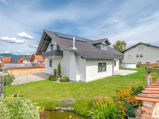 Einfamilienhaus zum Kauf 575.000 € 6 Zimmer 215,4 m² 751 m² Grundstück Schaibing Untergriesbach 94107